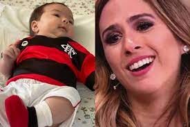 Tatá Werneck e sua Filha com camisa do Flamengo / Divulgação